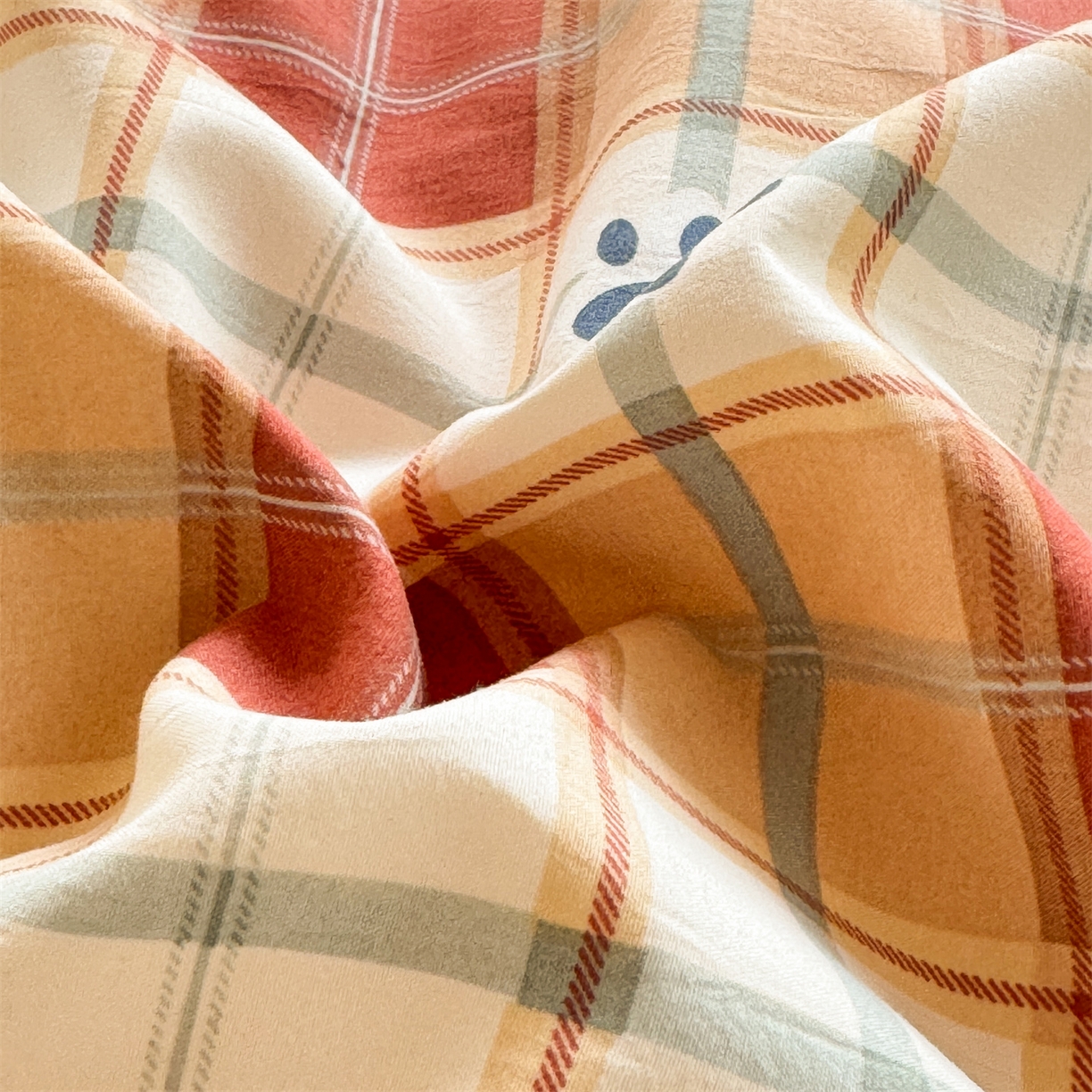 91家纺网 家纺一手货源 找家纺 经年 2026新款学生季上下铺韩版花边水洗云朵棉学生宿舍三件套四件套 苏兰咖格狗