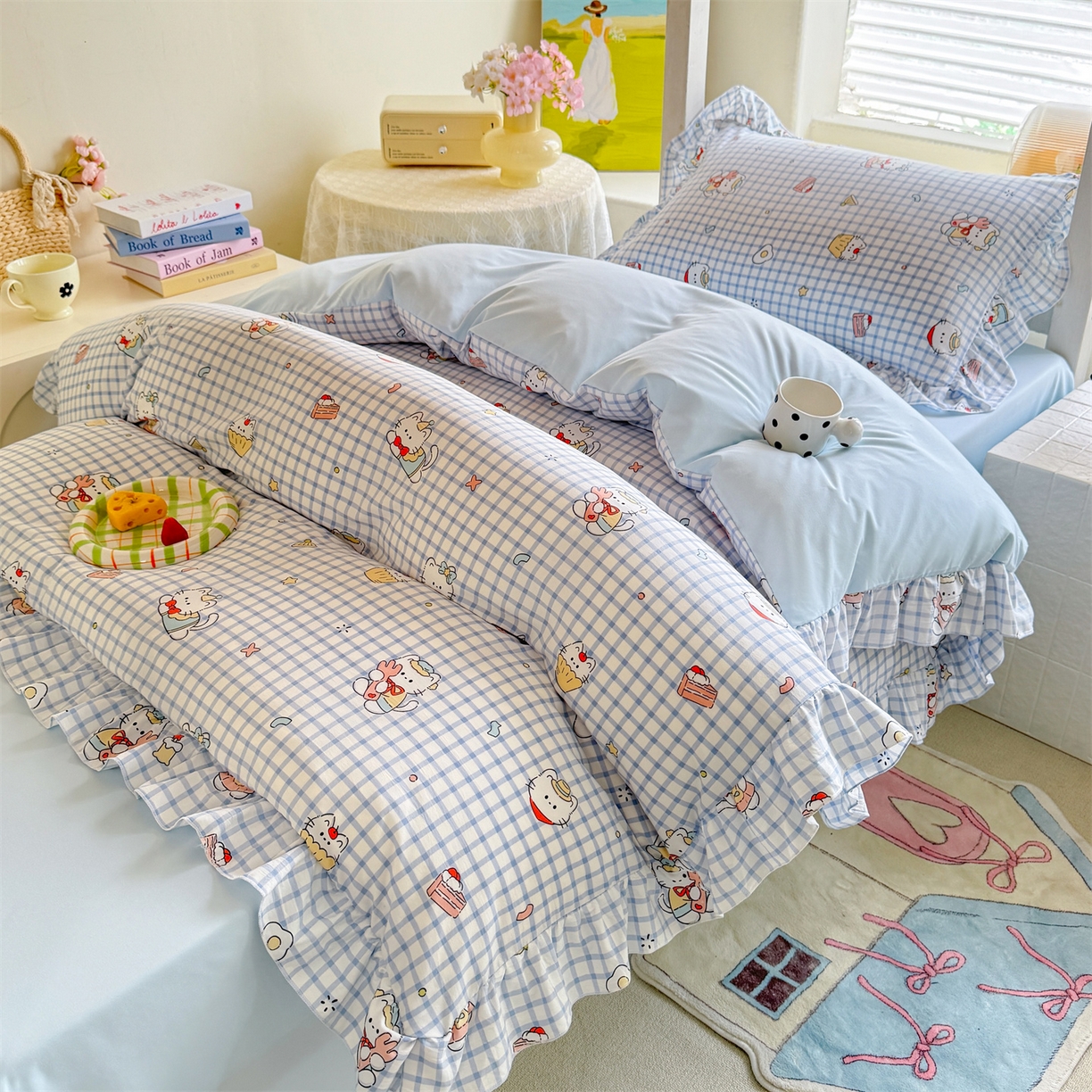 91家纺网 家纺一手货源 找家纺 经年 2026新款学生季上下铺韩版花边水洗云朵棉学生宿舍三件套四件套 蓝格小猫