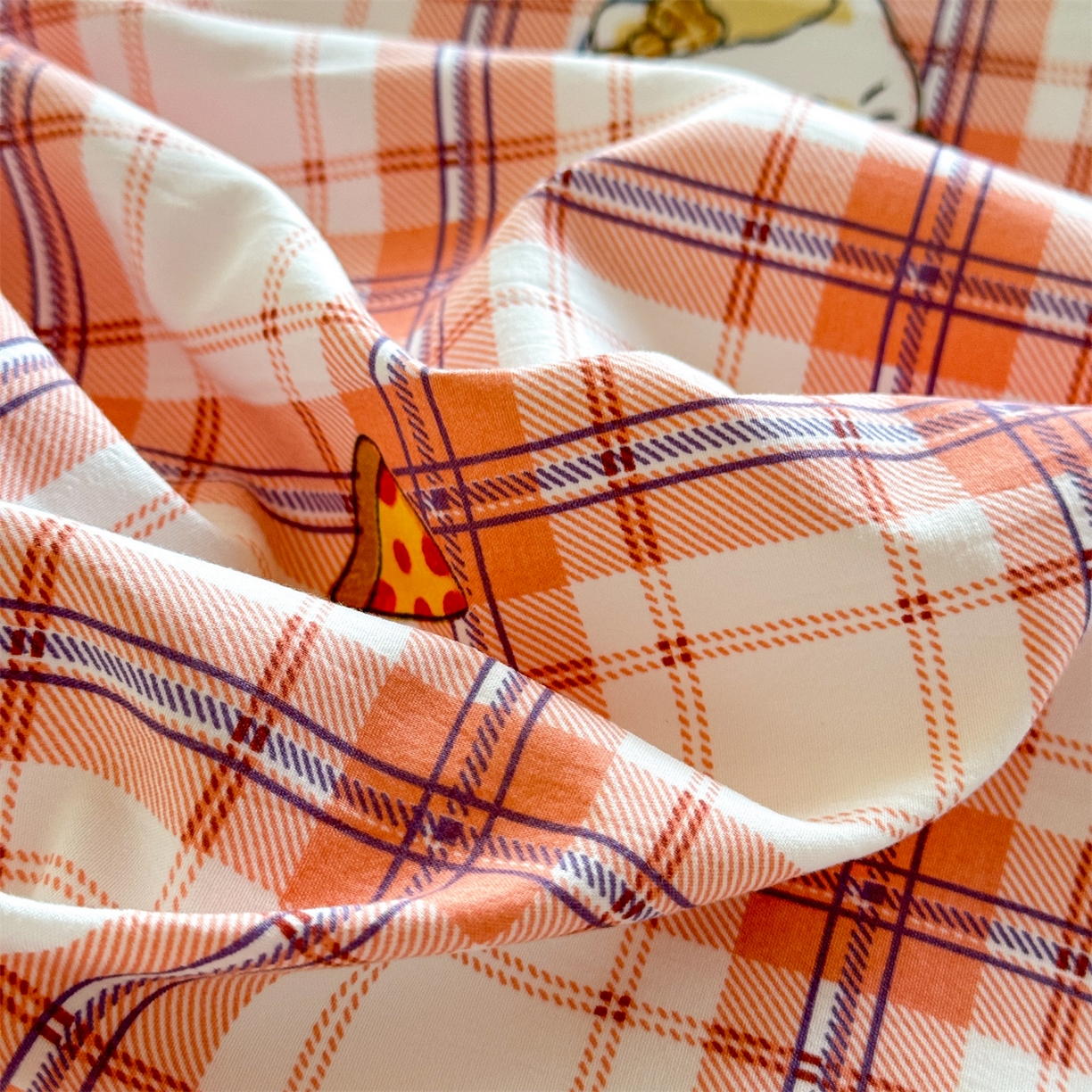 91家纺网 家纺一手货源 找家纺 经年 2026新款学生季上下铺韩版花边水洗云朵棉学生宿舍三件套四件套 复古K猫粉