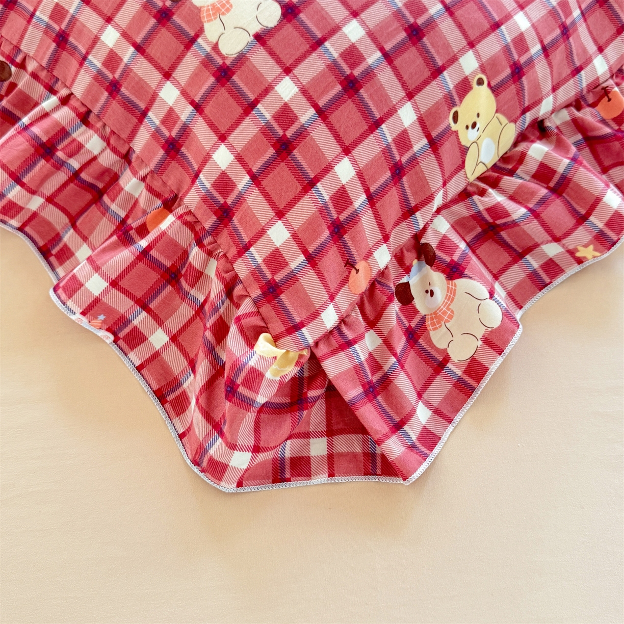 91家纺网 家纺一手货源 找家纺 经年 2026新款学生季上下铺韩版花边水洗云朵棉学生宿舍三件套四件套 奶芙酱