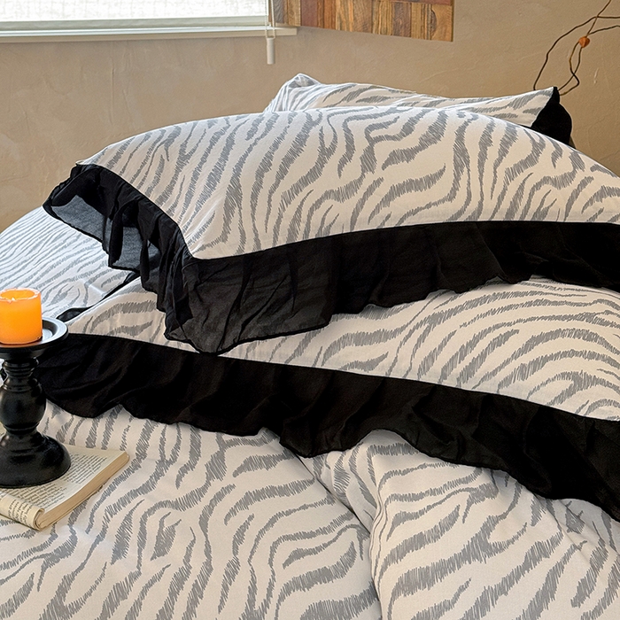 91家纺网 家纺一手货源 找家纺 宅家居 2026新款A类轻法式复古赫本风印花纯棉有氧双层纱花边斑马纹黑色韩式花边四件套 斑马纹-灰色