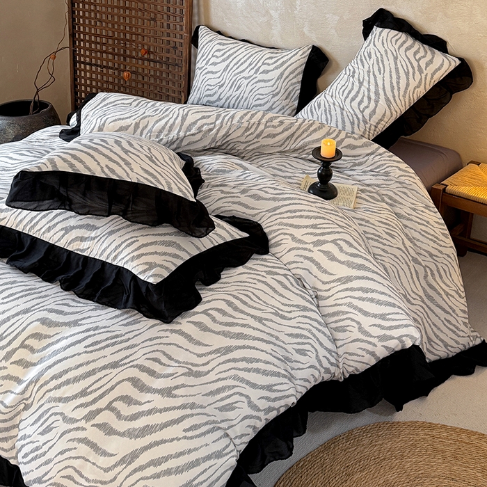 91家纺网 家纺一手货源 找家纺 宅家居 2026新款A类轻法式复古赫本风印花纯棉有氧双层纱花边斑马纹黑色韩式花边四件套 斑马纹-灰色