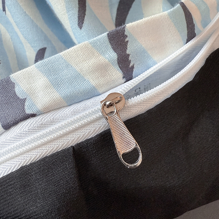 91家纺网 家纺一手货源 找家纺 宅家居 2026新款A类轻法式复古赫本风印花纯棉有氧双层纱花边斑马纹黑色韩式花边四件套 斑马纹-蓝色