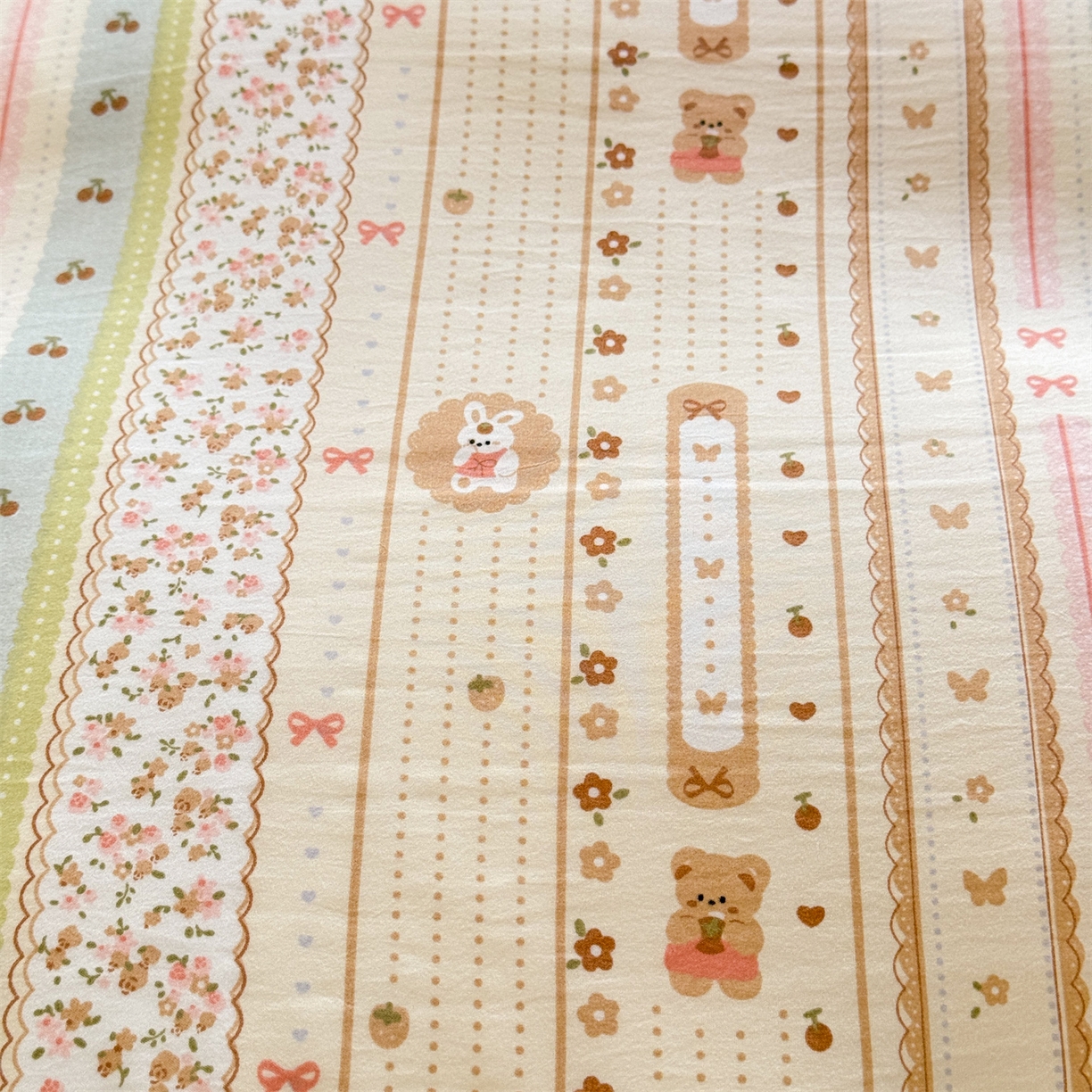 91家纺网 家纺一手货源 找家纺 经年 2026新款学生季上下铺韩版花边水洗云朵棉学生宿舍三件套四件套 泡芙小兔