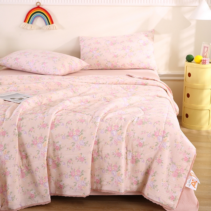 91家纺网 家纺一手货源 找家纺 米萝家居 2026新款100%棉花夏被四件套双层纱花边夏凉被空调被被子被芯直播 繁花似锦