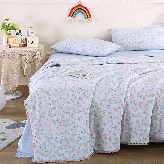 91家纺网 家纺一手货源 找家纺 米萝家居 2026新款100%棉花夏被四件套双层纱花边夏凉被空调被被子被芯直播 锦上添花