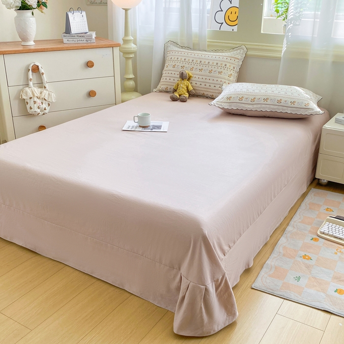 91家纺网 家纺一手货源 找家纺 豫见家纺 2026新款A类仿棉云感纱花边四件套 栗色木马纹