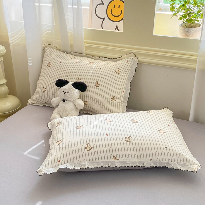 91家纺网 家纺一手货源 找家纺 豫见家纺 2026新款A类仿棉云感纱花边四件套 木马乐园