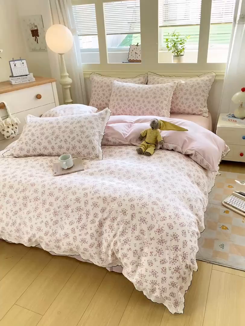 91家纺网 家纺一手货源 找家纺 豫见家纺 2026新款A类仿棉云感纱花边四件套 日光漫游