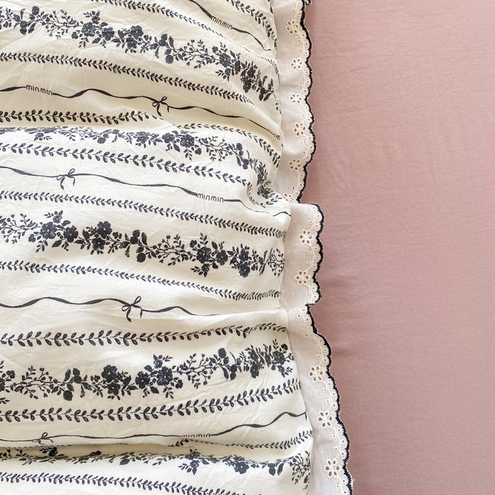 91家纺网 家纺一手货源 找家纺 豫见家纺 2026新款A类仿棉云感纱花边四件套 山茶左岸