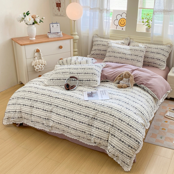 91家纺网 家纺一手货源 找家纺 豫见家纺 2026新款A类仿棉云感纱花边四件套 山茶左岸