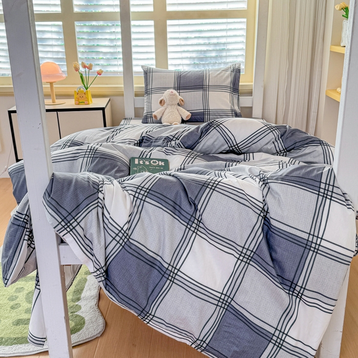 91家纺网 家纺一手货源 找家纺 疆东 【疆东】2026简约13372纯棉全棉学生三件套学生季宿舍上下铺全棉纯棉格子印花三件套件单品被套床单 学生时代