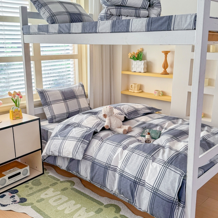 91家纺网 家纺一手货源 找家纺 疆东 【疆东】2026简约13372纯棉全棉学生三件套学生季宿舍上下铺全棉纯棉格子印花三件套件单品被套床单 学生时代