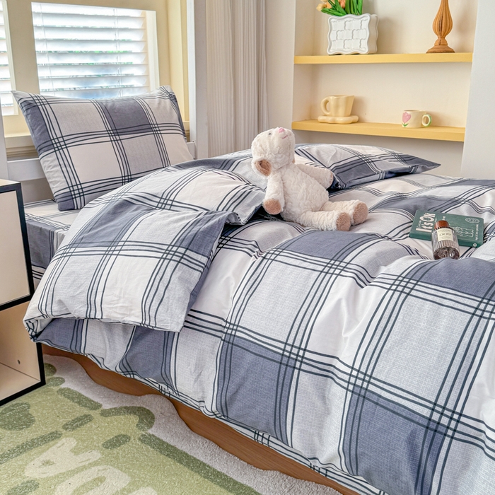 91家纺网 家纺一手货源 找家纺 疆东 【疆东】2026简约13372纯棉全棉学生三件套学生季宿舍上下铺全棉纯棉格子印花三件套件单品被套床单 学生时代