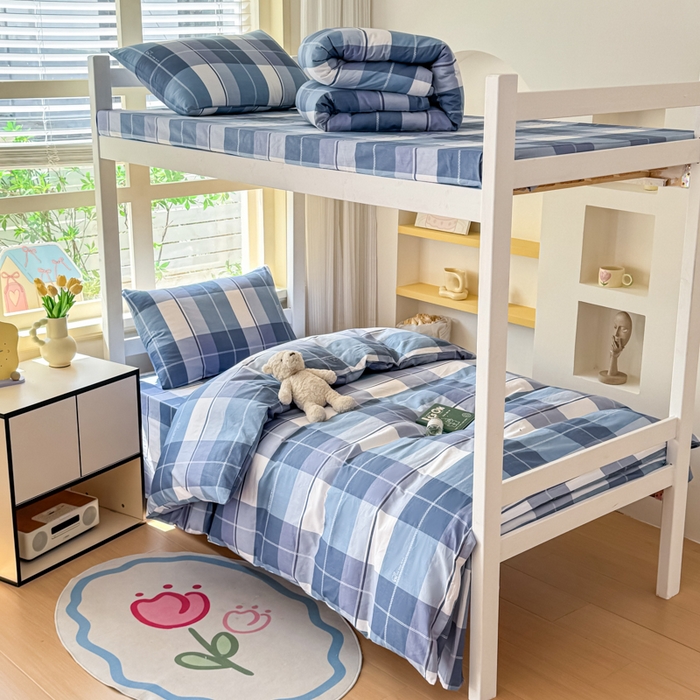 91家纺网 家纺一手货源 找家纺 疆东 【疆东】2026简约13372纯棉全棉学生三件套学生季宿舍上下铺全棉纯棉格子印花三件套件单品被套床单 克莱因