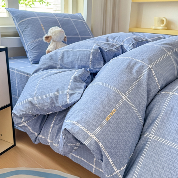 91家纺网 家纺一手货源 找家纺 疆东 【疆东】2026简约13372纯棉全棉学生三件套学生季宿舍上下铺全棉纯棉格子印花三件套件单品被套床单 蓝调