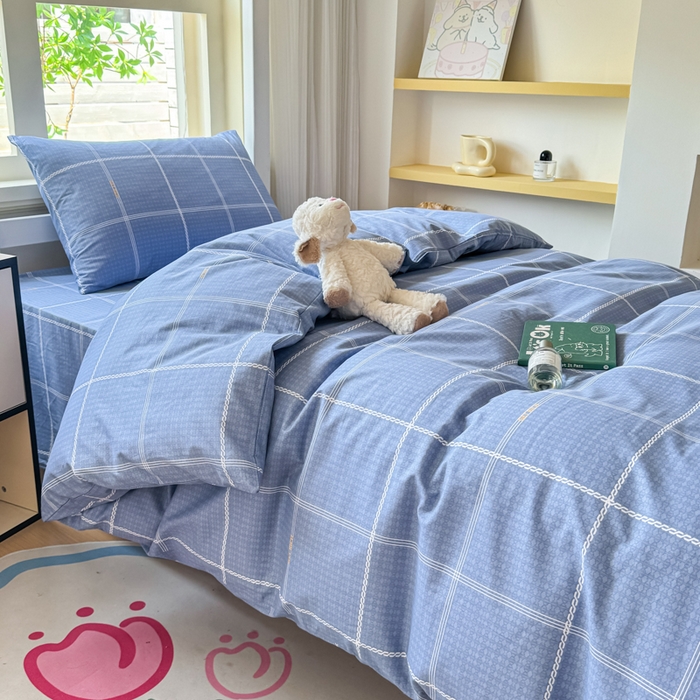 91家纺网 家纺一手货源 找家纺 疆东 【疆东】2026简约13372纯棉全棉学生三件套学生季宿舍上下铺全棉纯棉格子印花三件套件单品被套床单 蓝调