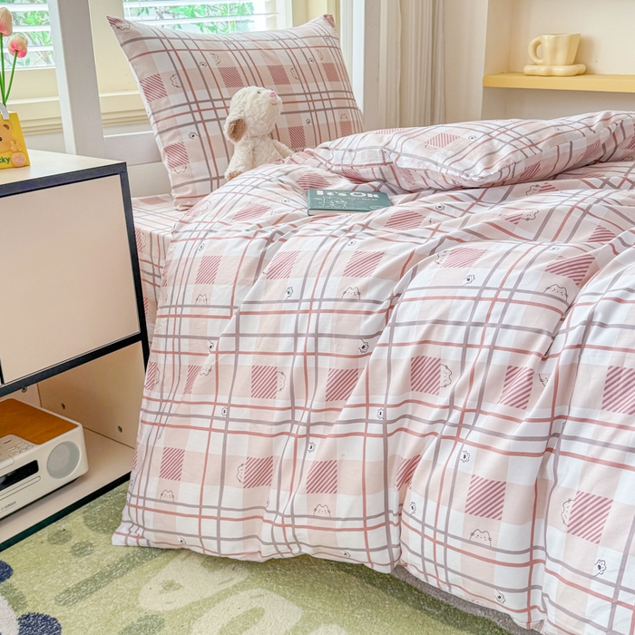 91家纺网 家纺一手货源 找家纺 疆东 【疆东】2026简约13372纯棉全棉学生三件套学生季宿舍上下铺全棉纯棉格子印花三件套件单品被套床单 格小猫