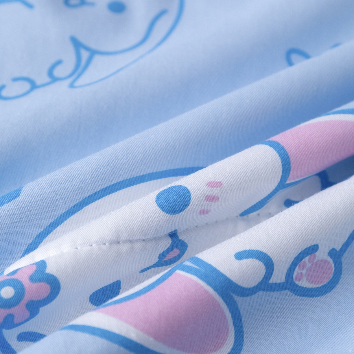 91家纺网 家纺一手货源 找家纺 春妮家纺 2026新款卡通幼儿园全棉儿童夏被夏凉被空调被 甜心玉桂狗