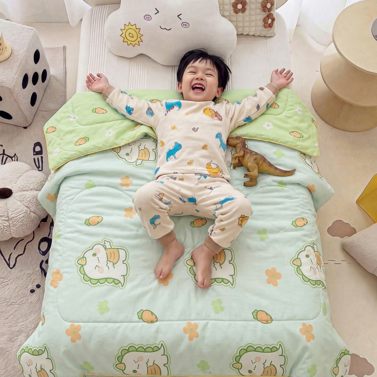 91家纺网 家纺一手货源 找家纺 春妮家纺 2026新款卡通幼儿园全棉儿童夏被夏凉被空调被 萌萌奶龙