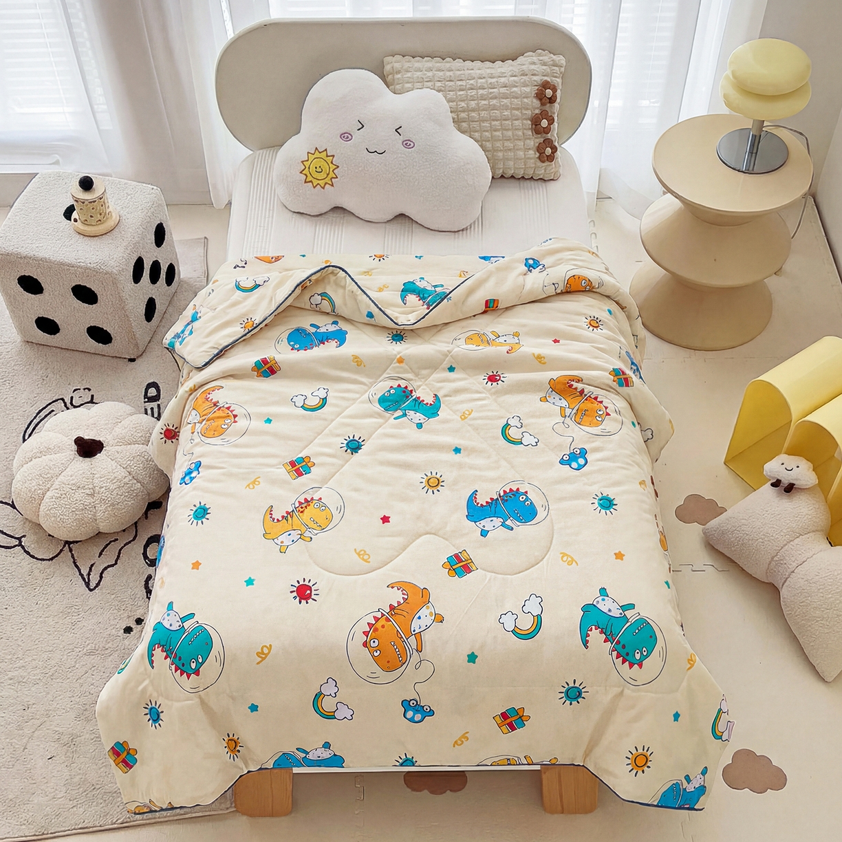91家纺网 家纺一手货源 找家纺 春妮家纺 2026新款卡通幼儿园全棉儿童夏被夏凉被空调被 恐龙假日