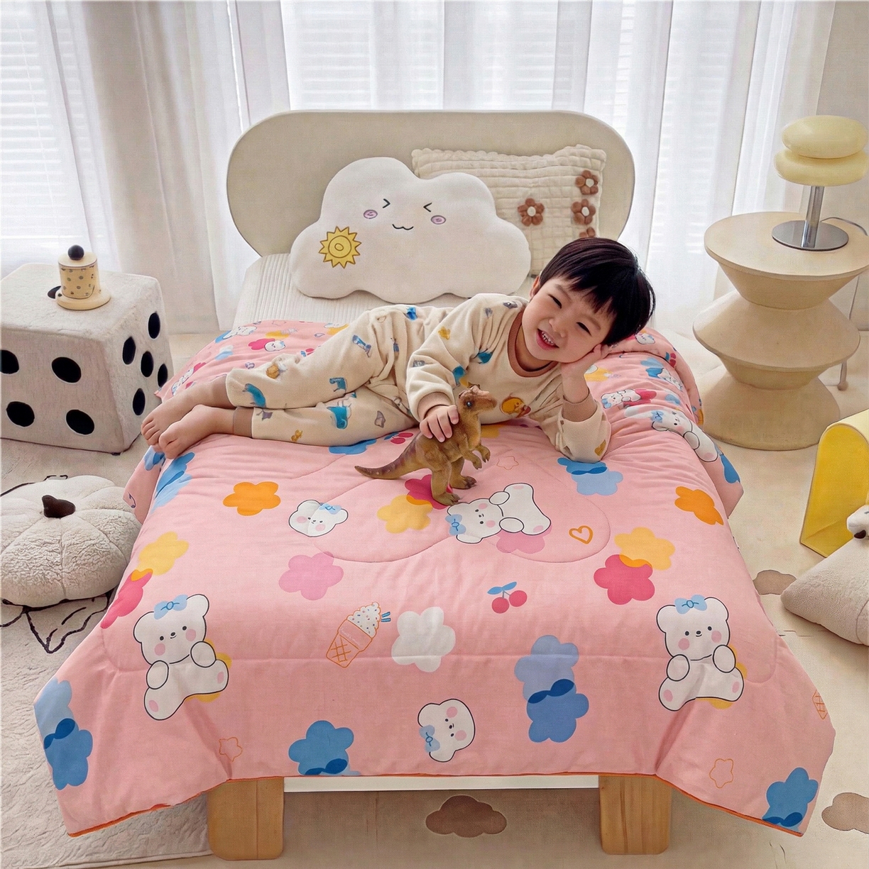 91家纺网 家纺一手货源 找家纺 春妮家纺 2026新款卡通幼儿园全棉儿童夏被夏凉被空调被 甜心小熊