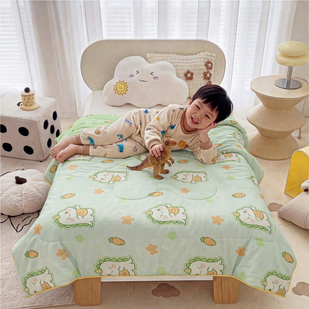 91家纺网 家纺一手货源 找家纺 春妮家纺 2026新款卡通幼儿园全棉儿童夏被夏凉被空调被 萌萌奶龙