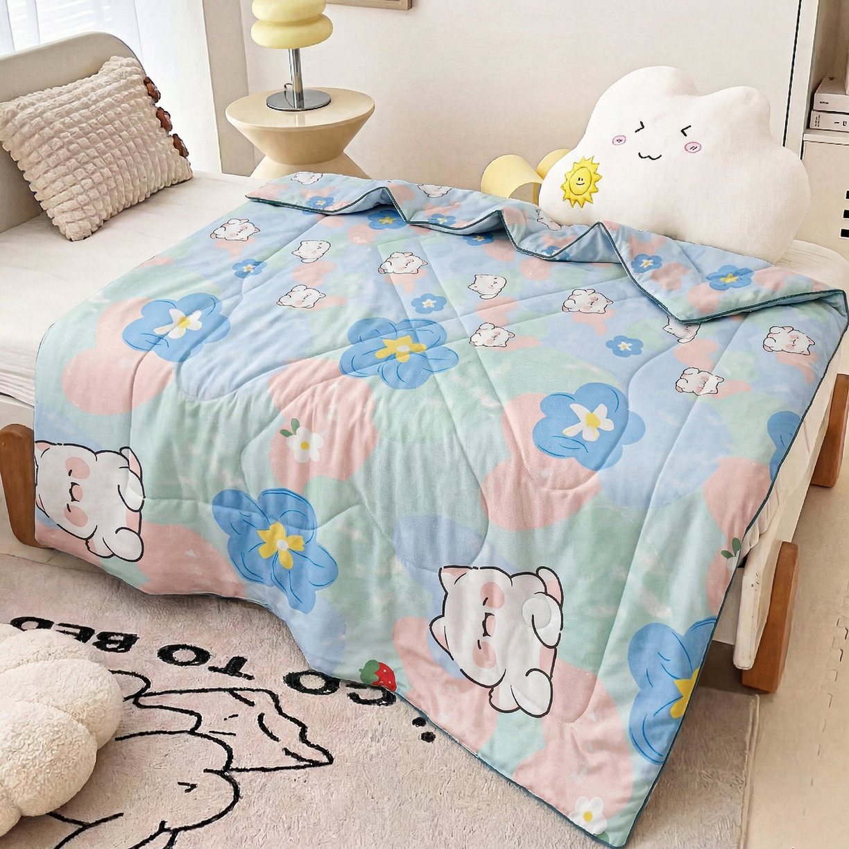 91家纺网 家纺一手货源 找家纺 春妮家纺 2026新款卡通幼儿园全棉儿童夏被夏凉被空调被 心花怒放