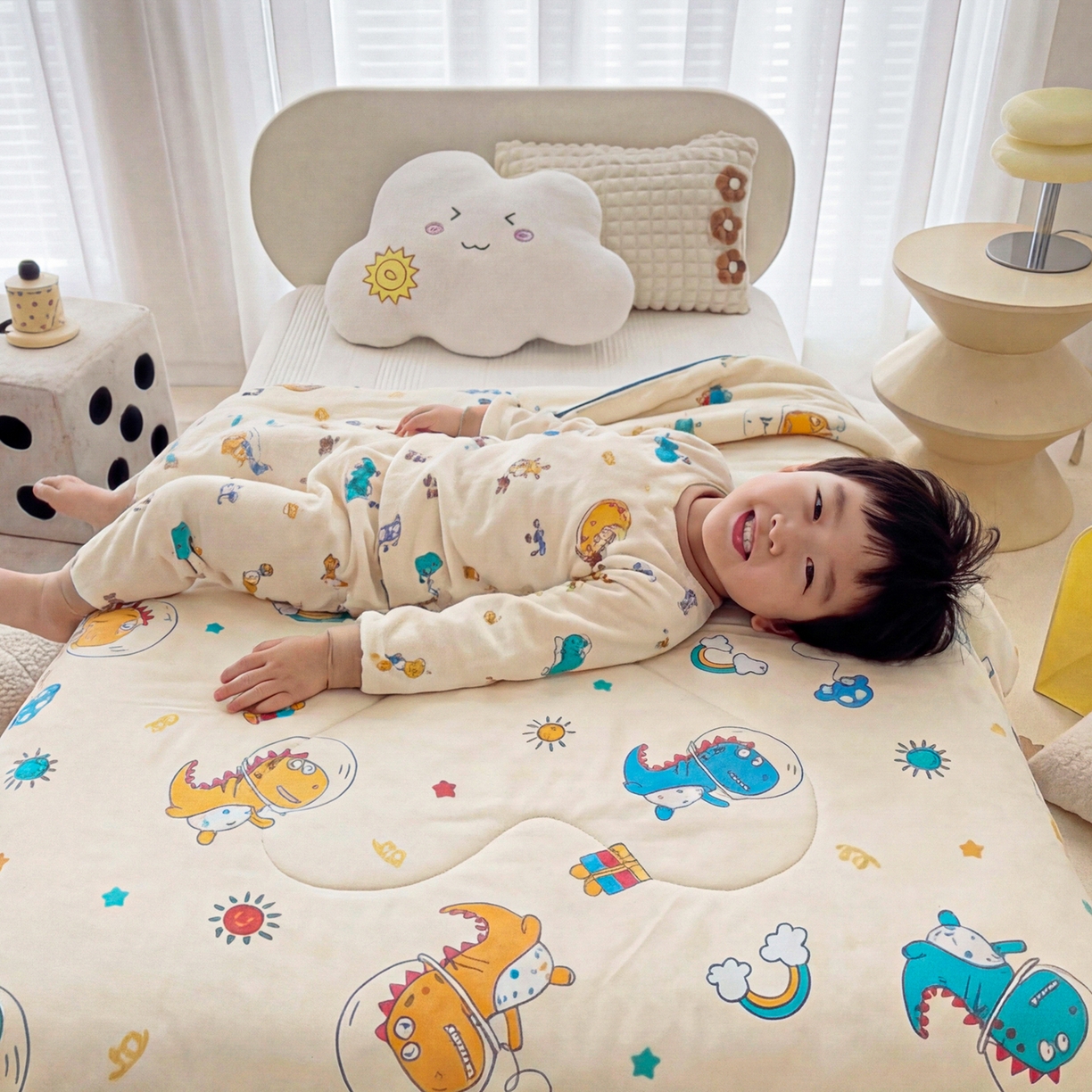 91家纺网 家纺一手货源 找家纺 春妮家纺 2026新款卡通幼儿园全棉儿童夏被夏凉被空调被 恐龙假日