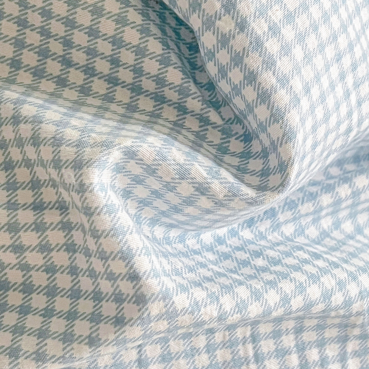 91家纺网 家纺一手货源 找家纺 古本家居 2026新款四季款水洗小星人抱枕被 四季小星人蓝格