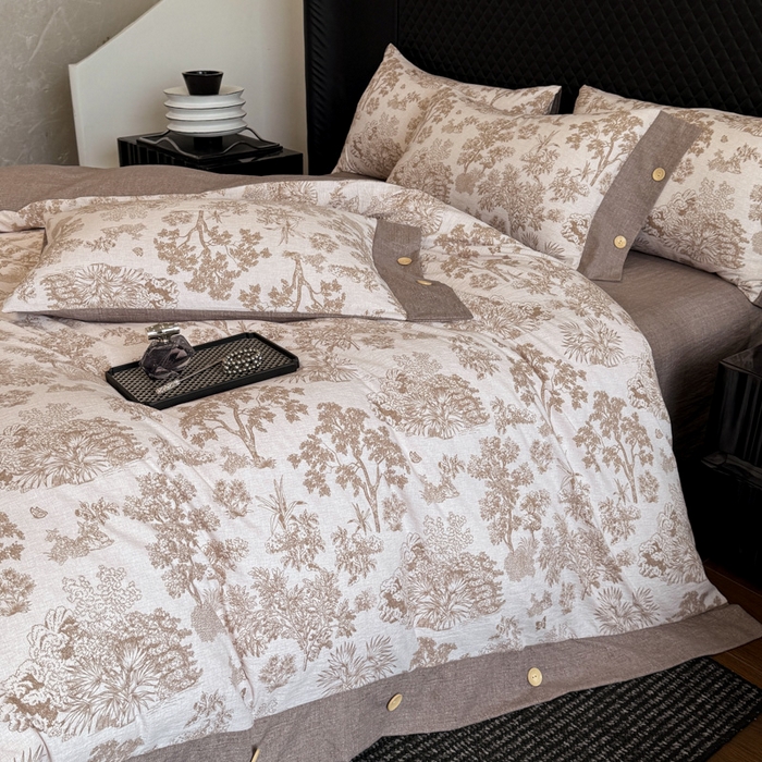 91家纺网 家纺一手货源 找家纺 晚爱家纺（原晚安家居） 2026新款加厚双层纱原麻纽扣款四件套 秋意浓