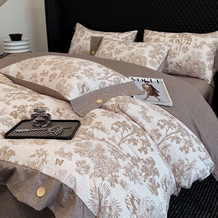 91家纺网 家纺一手货源 找家纺 晚爱家纺（原晚安家居） 2026新款加厚双层纱原麻纽扣款四件套 秋意浓