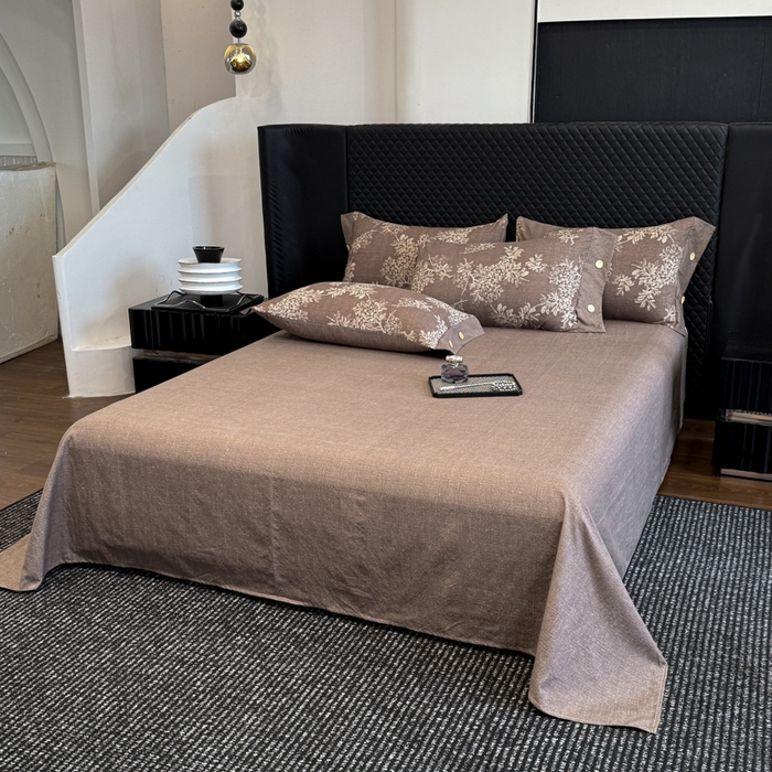 91家纺网 家纺一手货源 找家纺 晚爱家纺（原晚安家居） 2026新款加厚双层纱原麻纽扣款四件套 田园咖