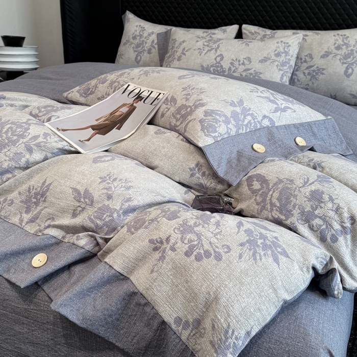 91家纺网 家纺一手货源 找家纺 晚爱家纺（原晚安家居） 2026新款加厚双层纱原麻纽扣款四件套 绽放