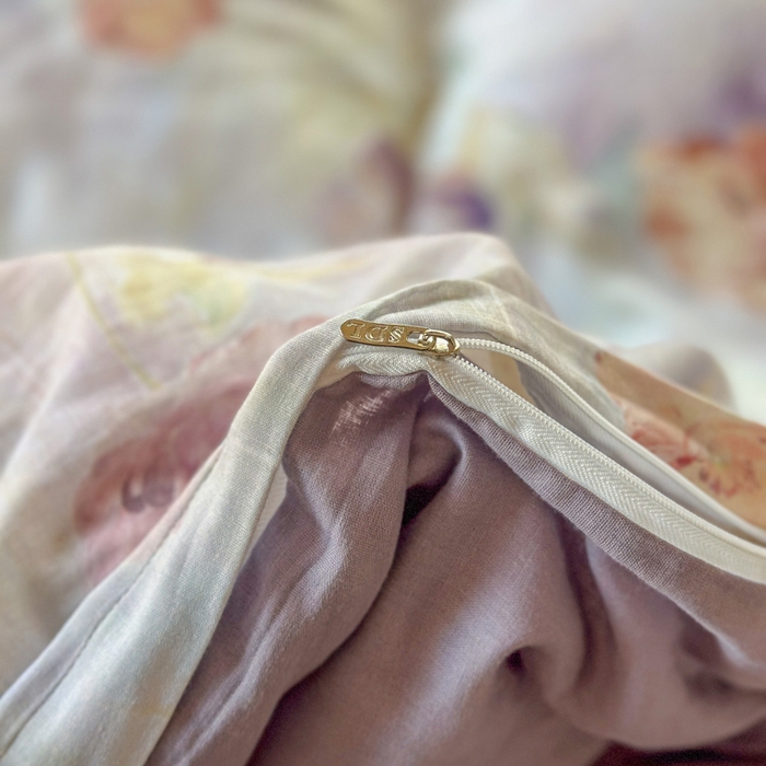 91家纺网 家纺一手货源 找家纺 疆东 2026高端韩版法式公主复古油画风纯棉双层纱四件套赫本浪漫荷叶花边仙女全棉双层纱四件套床上用品被套 香榭丽舍