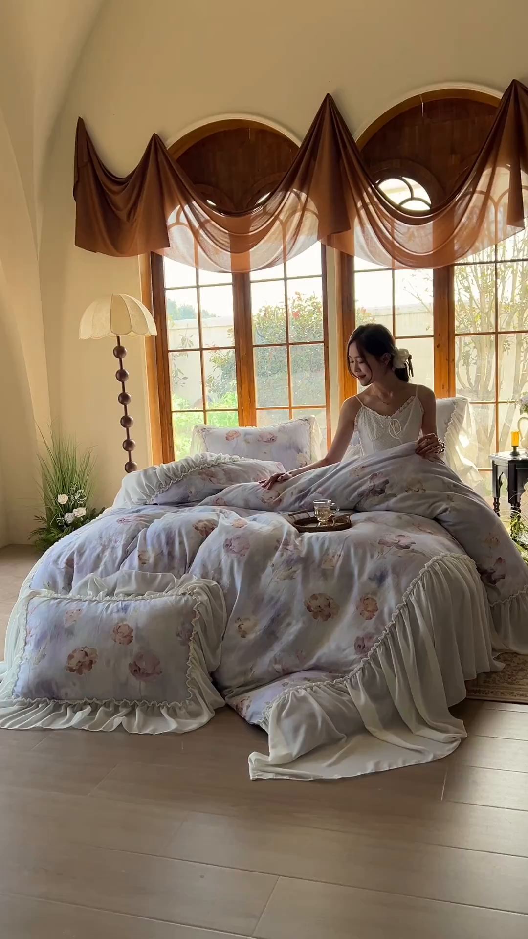 91家纺网 家纺一手货源 找家纺 疆东 2026高端韩版法式公主复古油画风纯棉双层纱四件套赫本浪漫荷叶花边仙女全棉双层纱四件套床上用品被套 香榭丽舍
