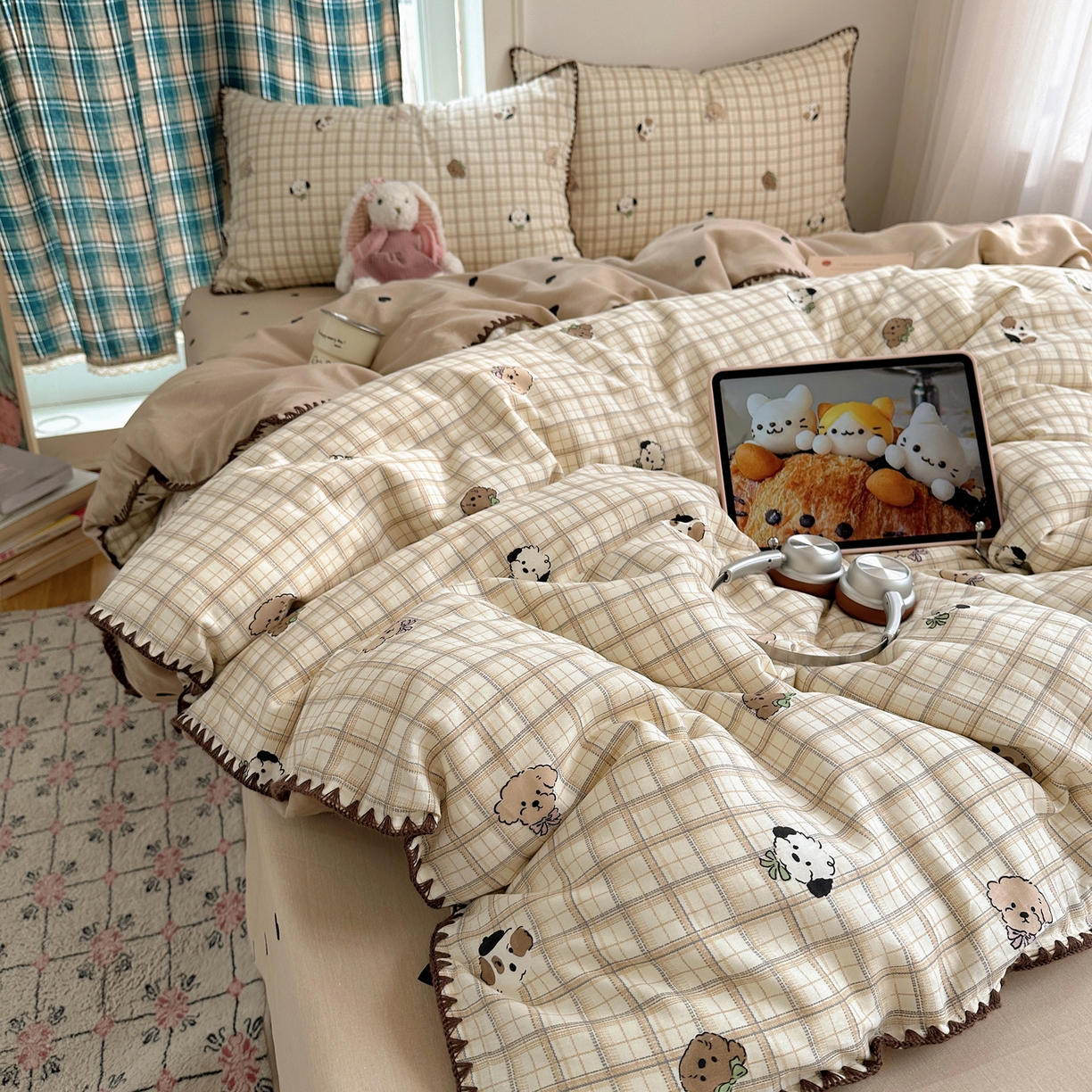 91家纺网 家纺一手货源 找家纺 瑞莱 （持续上新）2026新款全棉纯棉印花贝壳边四件套 棕格萌犬