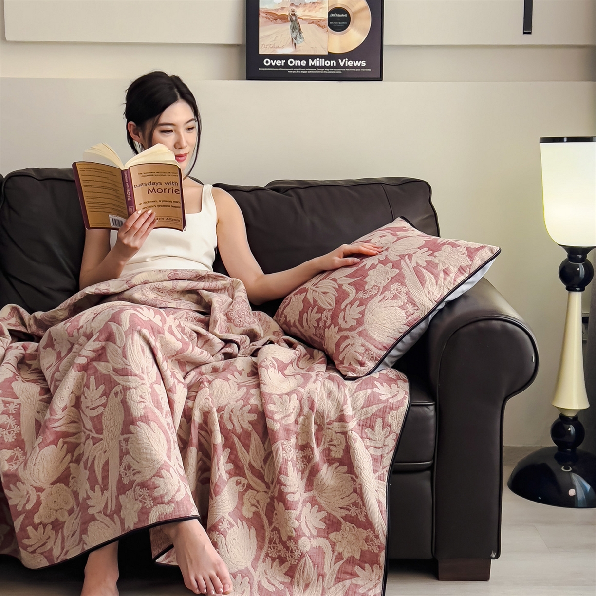 91家纺网 家纺一手货源 找家纺 布凡家居 2026新款全棉纯棉四层纱夏被盖毯床盖午睡毯沙发毯毯子 花绮漫叙