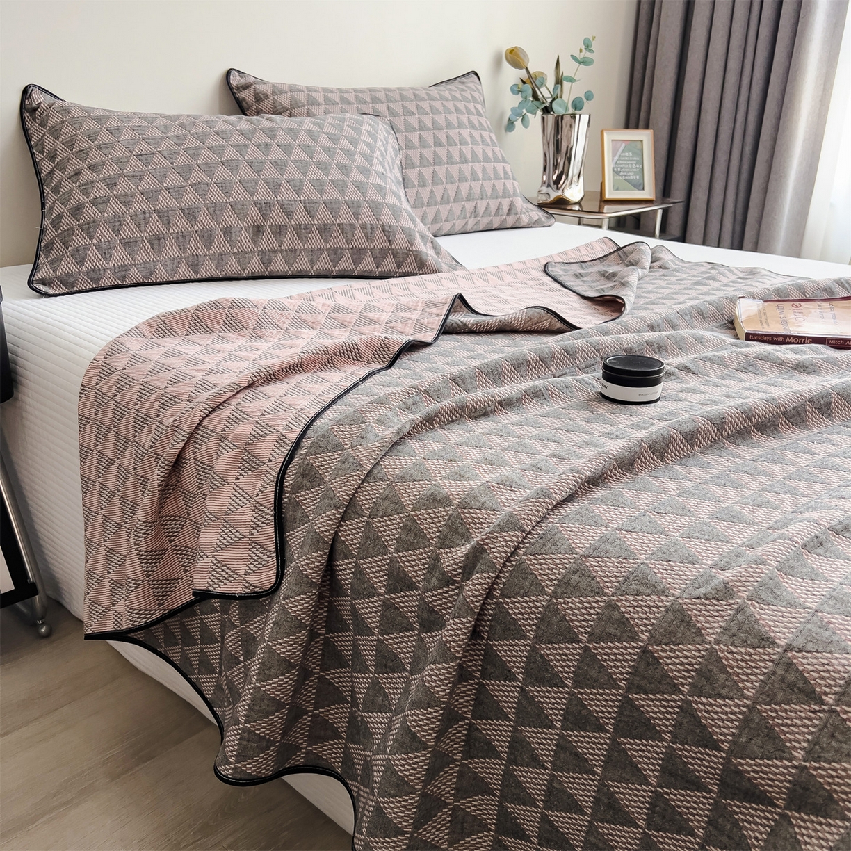 91家纺网 家纺一手货源 找家纺 布凡家居 2026新款全棉纯棉四层纱夏被盖毯床盖午睡毯沙发毯毯子 波光粼粼