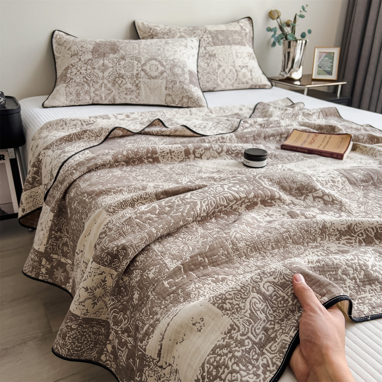 91家纺网 家纺一手货源 找家纺 布凡家居 2026新款全棉纯棉四层纱夏被盖毯床盖午睡毯沙发毯毯子 琥珀