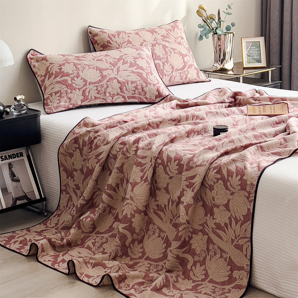 91家纺网 家纺一手货源 找家纺 布凡家居 2026新款全棉纯棉四层纱夏被盖毯床盖午睡毯沙发毯毯子 花绮漫叙