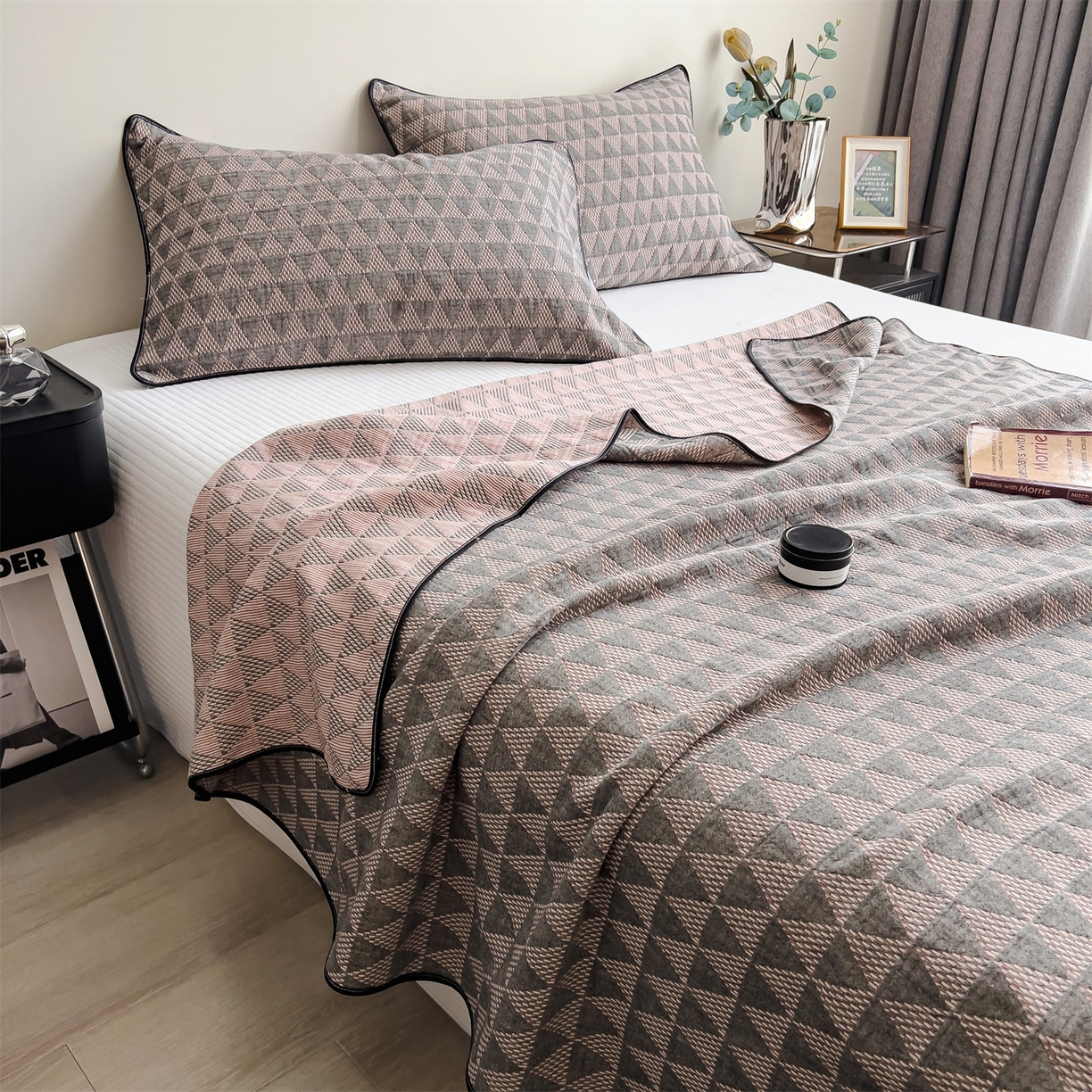 91家纺网 家纺一手货源 找家纺 布凡家居 2026新款全棉纯棉四层纱夏被盖毯床盖午睡毯沙发毯毯子 波光粼粼