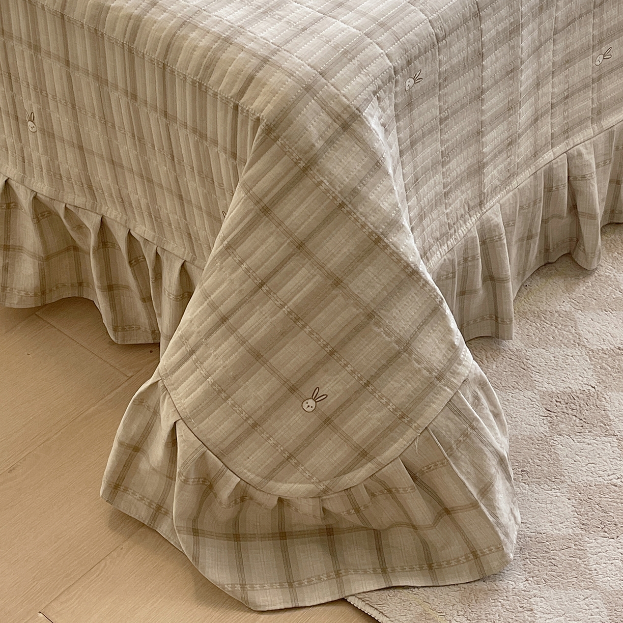 91家纺网 家纺一手货源 找家纺 （总）莱米家纺 2026春夏新款轻奢亲肤韩版贝壳花边床盖四件套