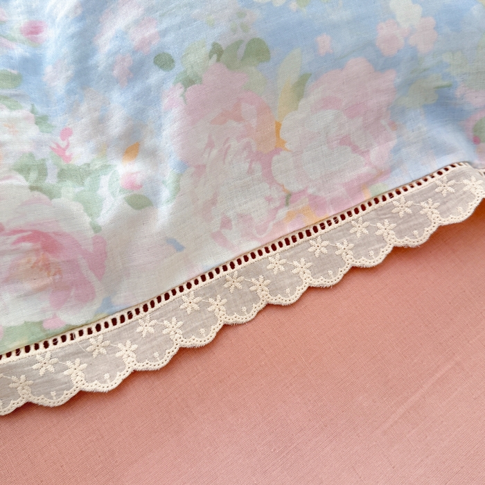 91家纺网 家纺一手货源 找家纺 疆东 【疆东】2026韩版蕾丝花边纯棉全棉双层纱四件套印花纯棉四件套法式赫本木耳花边全棉公主双层纱四件套 白玫瑰