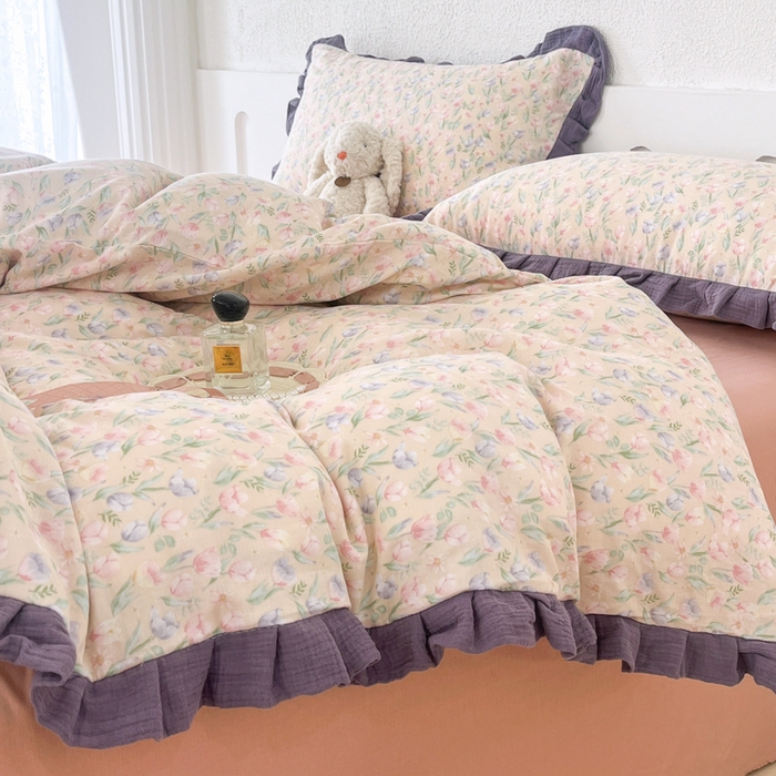 91家纺网 家纺一手货源 找家纺 疆东 【疆东】2026韩版蕾丝花边纯棉全棉双层纱四件套印花纯棉四件套法式赫本木耳花边全棉公主双层纱四件套 小苍兰