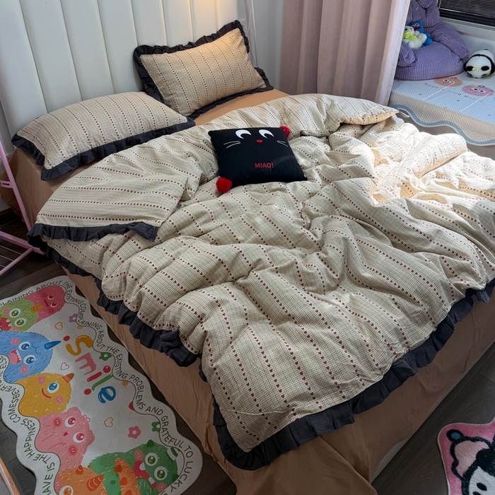 91家纺网 家纺一手货源 找家纺 疆东 【疆东】2026韩版蕾丝花边纯棉全棉双层纱四件套印花纯棉四件套法式赫本木耳花边全棉公主双层纱四件套 爱心咖