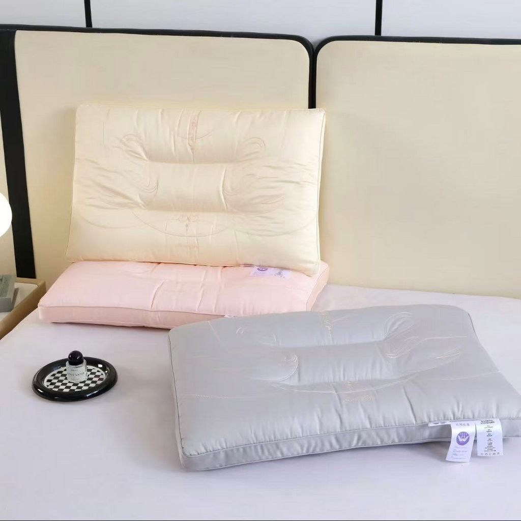 （总）云熙枕业 2026春夏新款天鹅之恋护颈枕 枕头枕芯