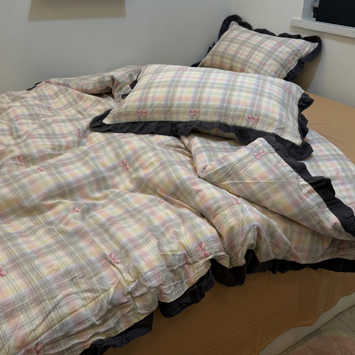 91家纺网 家纺一手货源 找家纺 疆东 【疆东】2026韩版蕾丝花边纯棉全棉双层纱四件套印花纯棉四件套法式赫本木耳花边全棉公主双层纱四件套 蝴蝶结粉