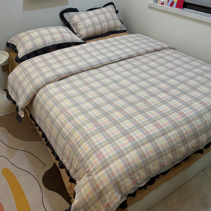 91家纺网 家纺一手货源 找家纺 疆东 【疆东】2026韩版蕾丝花边纯棉全棉双层纱四件套印花纯棉四件套法式赫本木耳花边全棉公主双层纱四件套 蝴蝶结粉