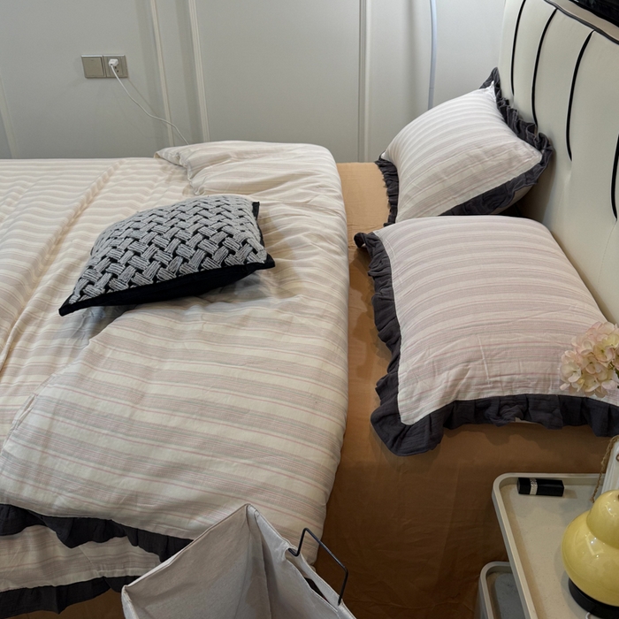 91家纺网 家纺一手货源 找家纺 疆东 【疆东】2026韩版蕾丝花边纯棉全棉双层纱四件套印花纯棉四件套法式赫本木耳花边全棉公主双层纱四件套 彩虹条